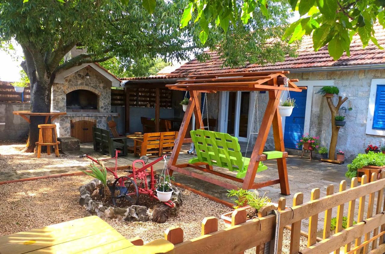 Holiday Home Kulak Konjevrate Exterior foto