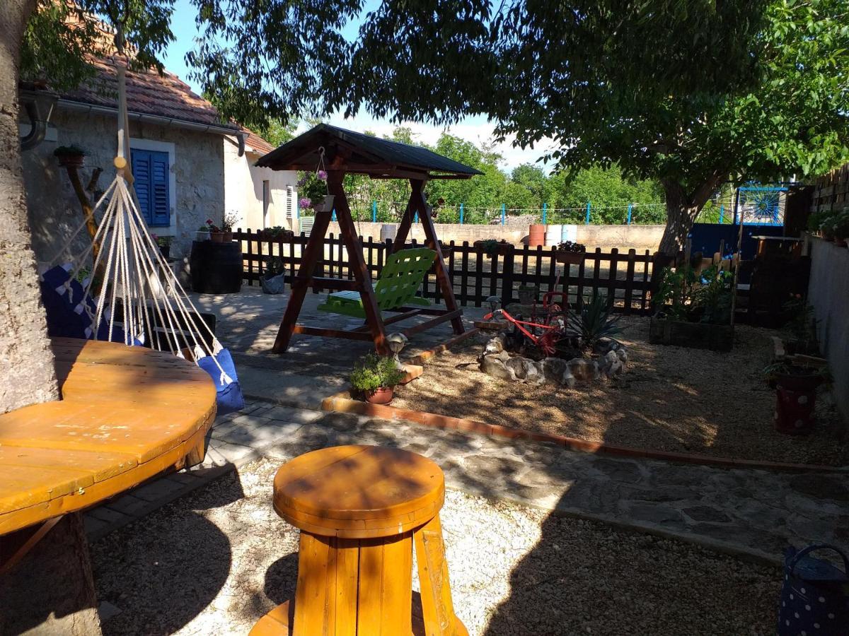 Holiday Home Kulak Konjevrate Exterior foto