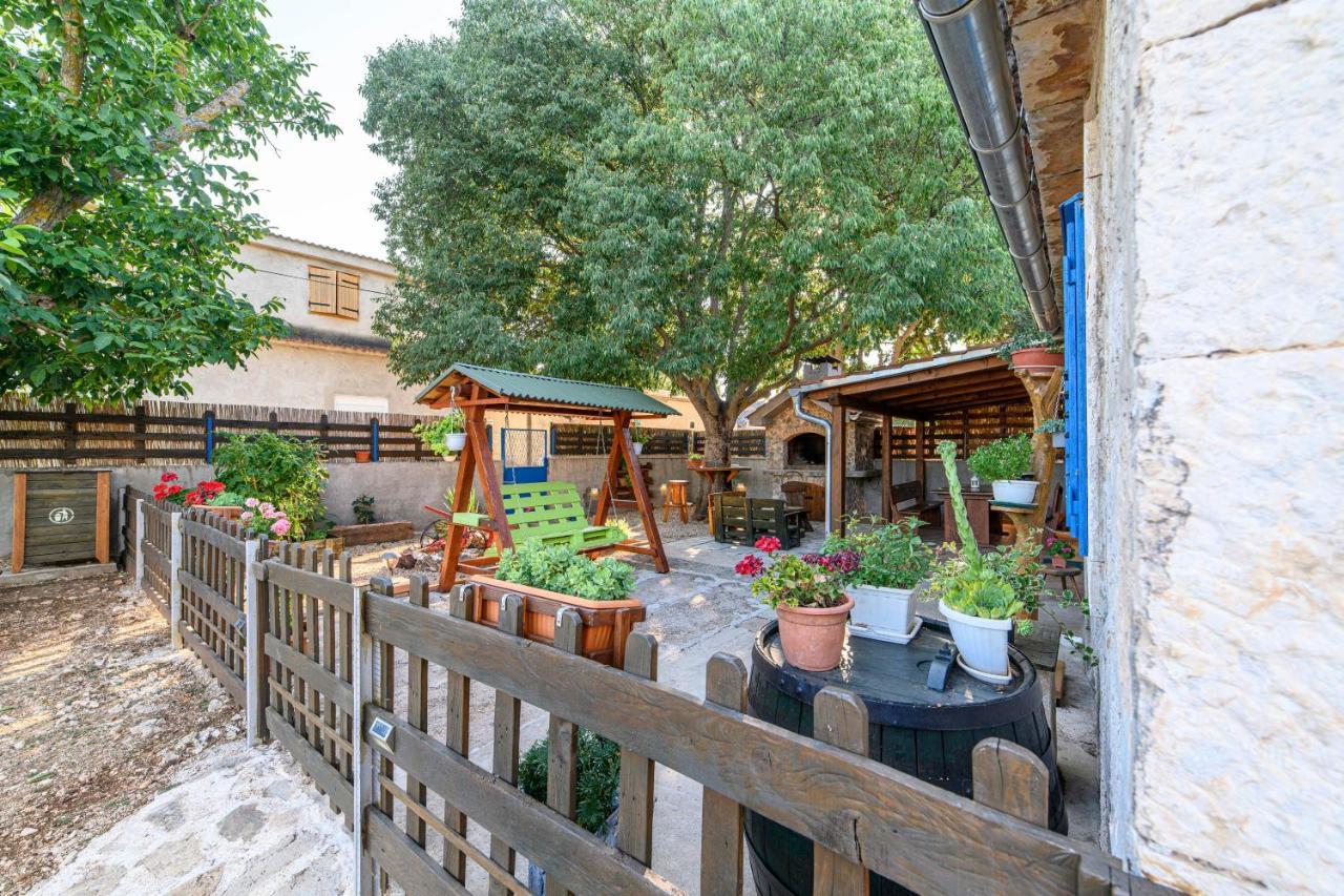Holiday Home Kulak Konjevrate Exterior foto