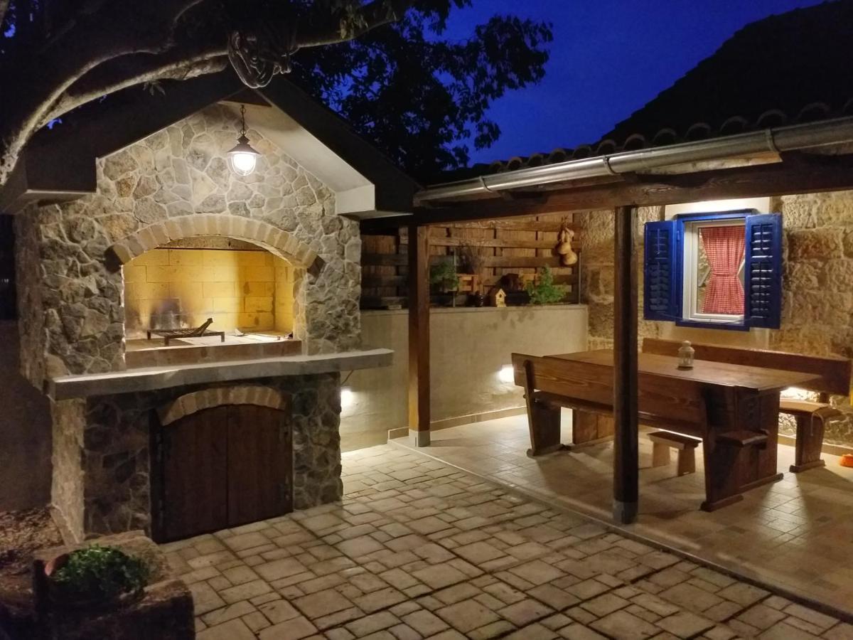Holiday Home Kulak Konjevrate Exterior foto